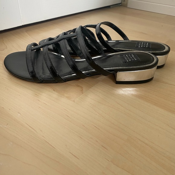 White House Black Market Patent Saffiano Leather Strappy Sandals Size 6 - Picture 6 of 9